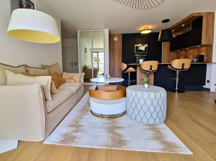 Sublime Appartement 4 Etoiles Neuf T3 Aputeaux 61M2 Proche La Defense, 10M2 De Terrasse Avec Magnifique Vue Esterno foto